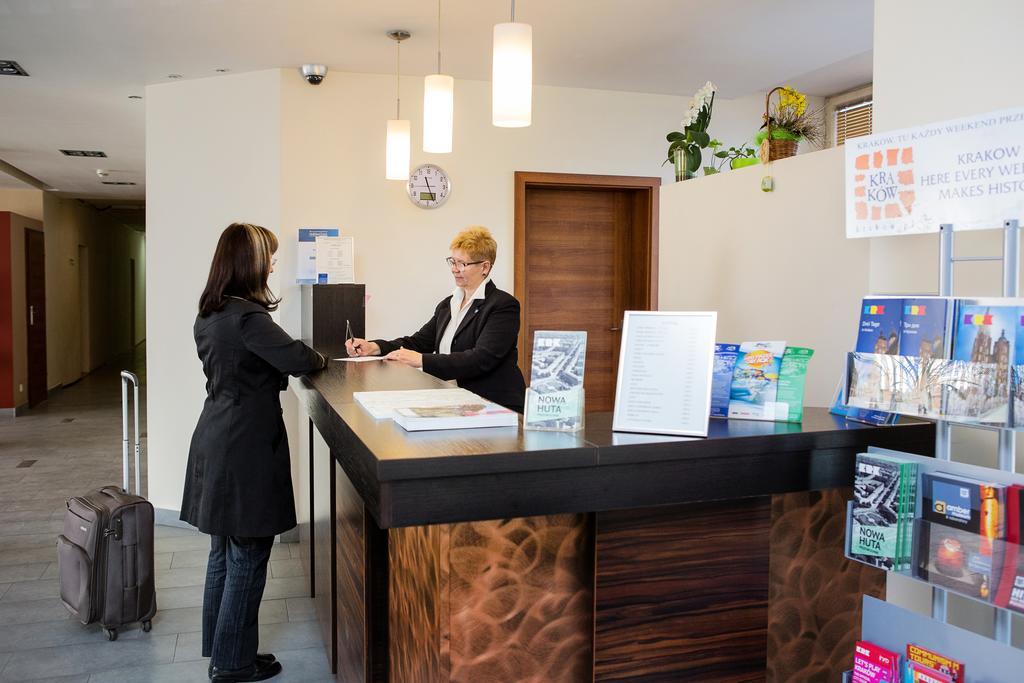 Dom Turystyczny Indigo Hostel คราคูฟ ภายนอก รูปภาพ