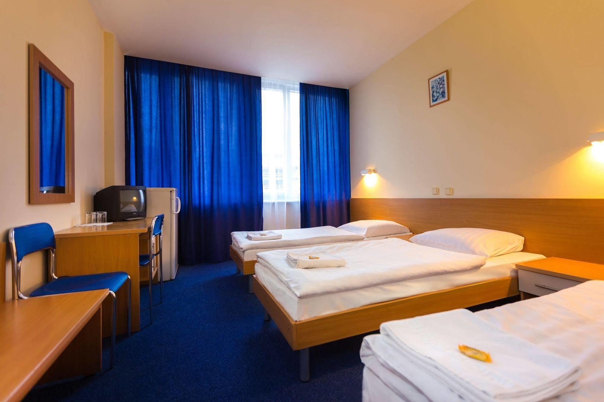 Dom Turystyczny Indigo Hostel คราคูฟ ภายนอก รูปภาพ