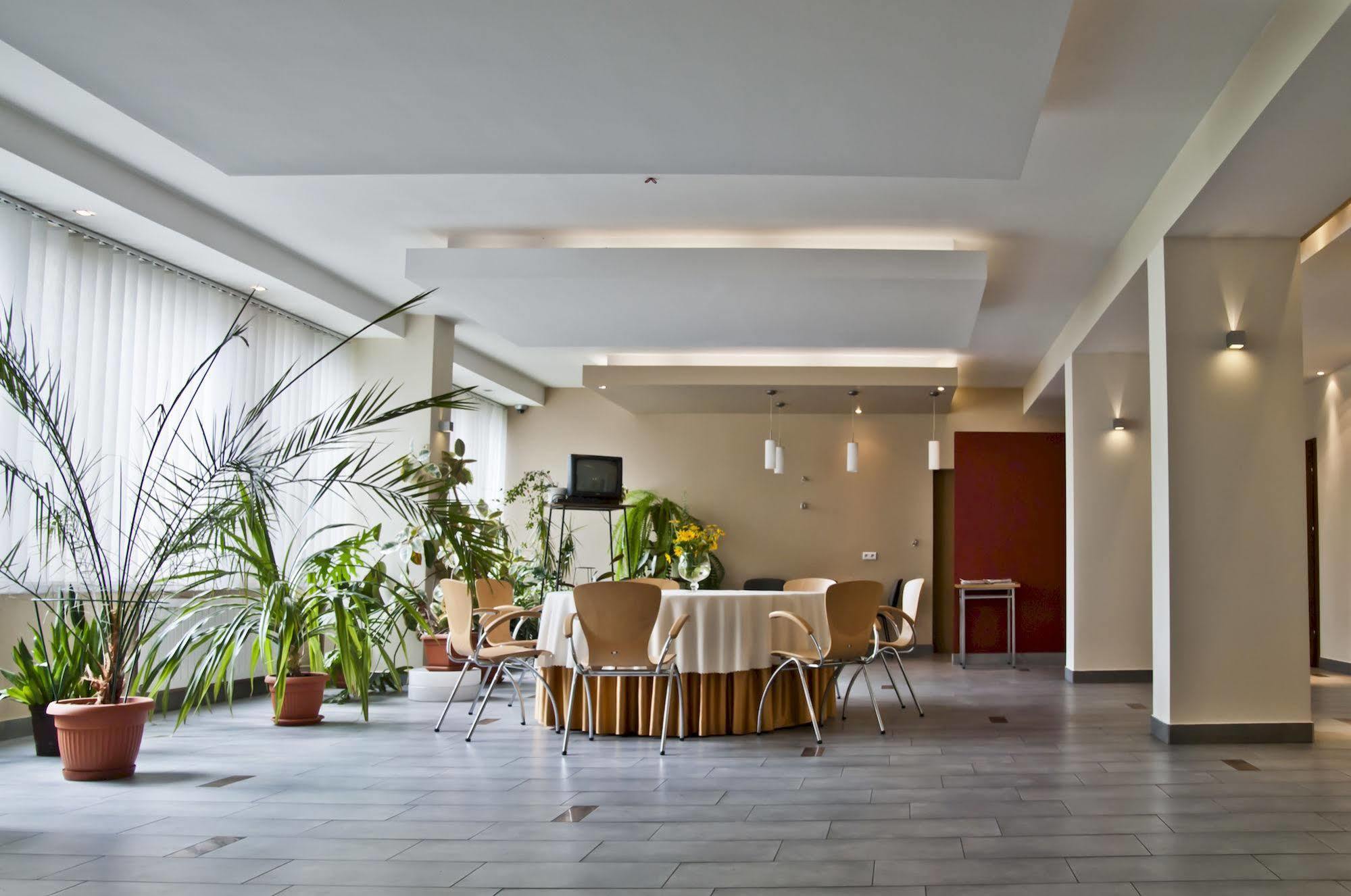 Dom Turystyczny Indigo Hostel คราคูฟ ภายนอก รูปภาพ